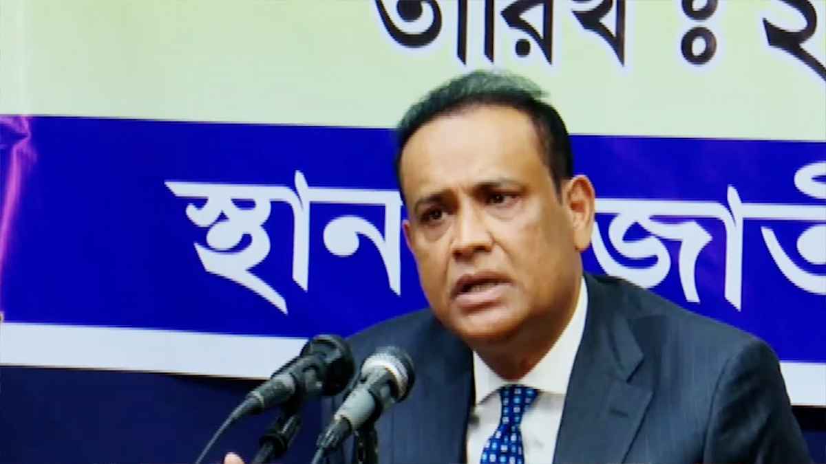 বিদেশে সম্পদ থাকার কথা স্বীকার করে যা বললেন সাবেক ভূমিমন্ত্রী