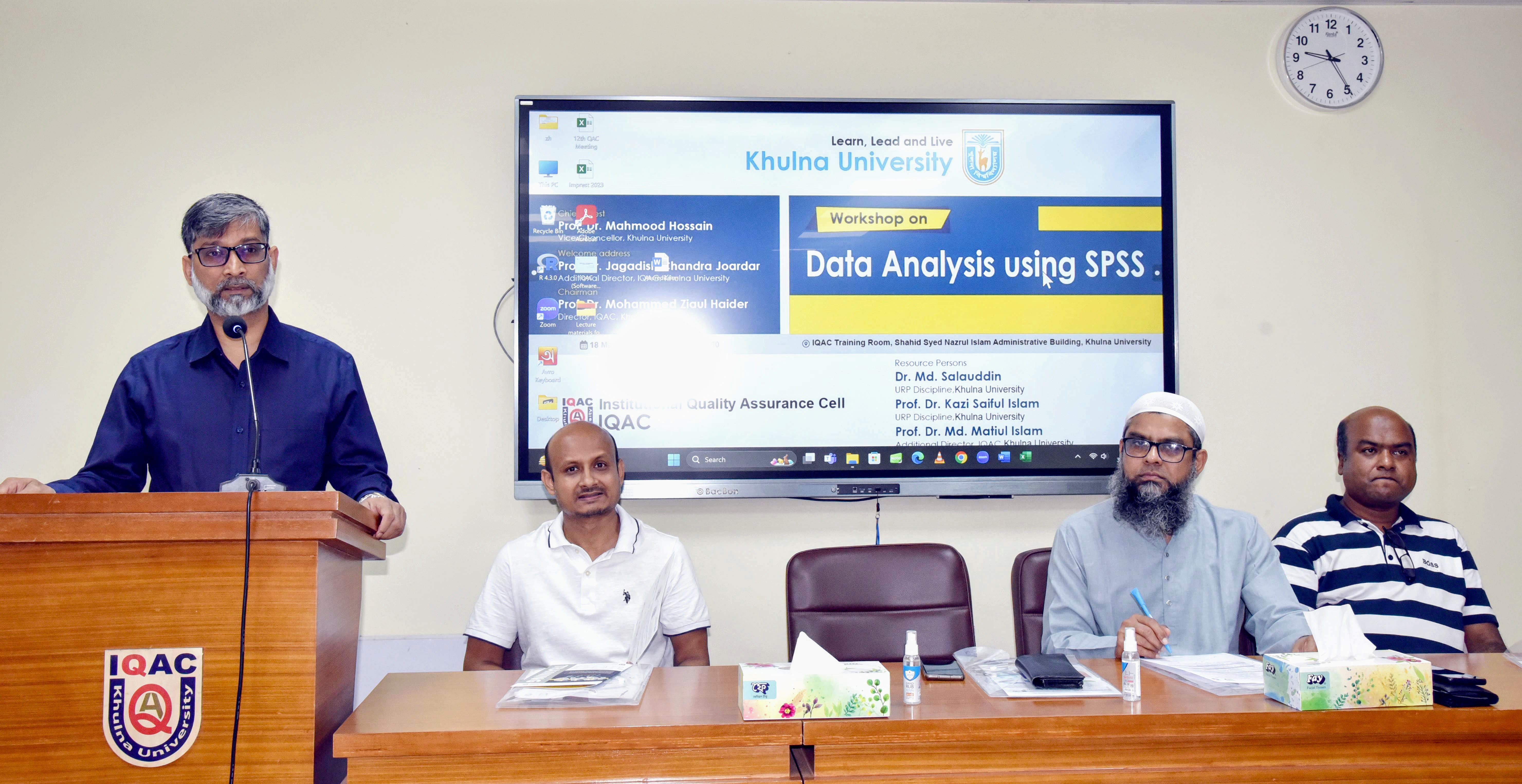 খুবিতে ডাটা এনালাইসিস ইউজিং এসপিএসএস শীর্ষক কর্মশালা অনুষ্ঠিত