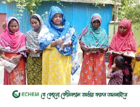 টুপি তৈরি করে সংসারে ফিরেছে স্বচ্ছলতা