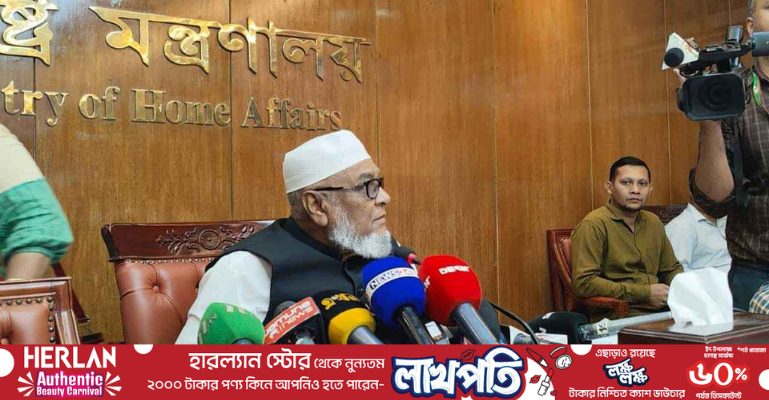 গুজব ঠেকাতে প্রয়োজনে ফেসবুক-ইউটিউব বন্ধ রাখার চিন্তা সরকারের