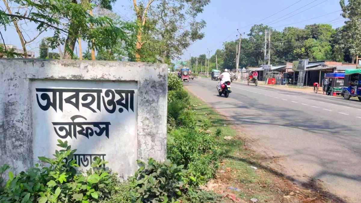 মৌসুমের সর্বোচ্চ তাপমাত্রায় পুড়ছে চুয়াডাঙ্গা