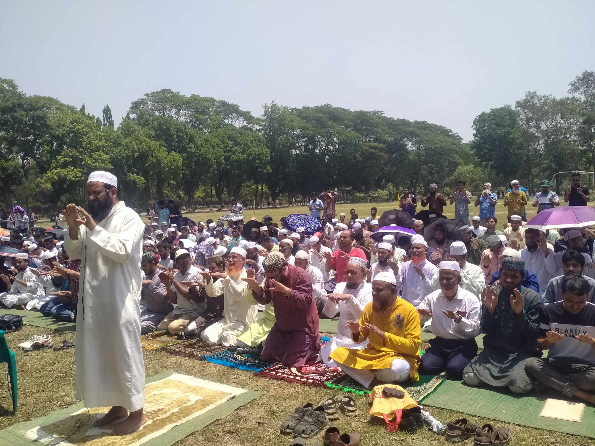 ইবিতে বৃষ্টি প্রার্থনায় ইস্তিসকার নামাজ আদায়