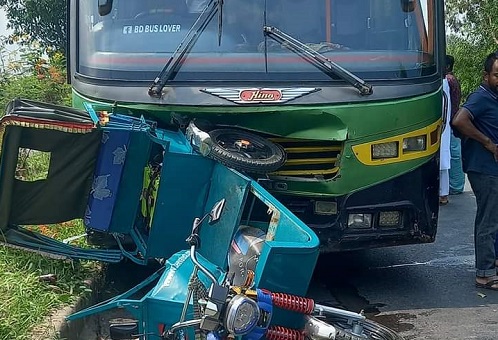 মিরসরাইয়ে বাসের ধাক্কায় মোটরসাইকেল আরোহী নিহত, আহত ১