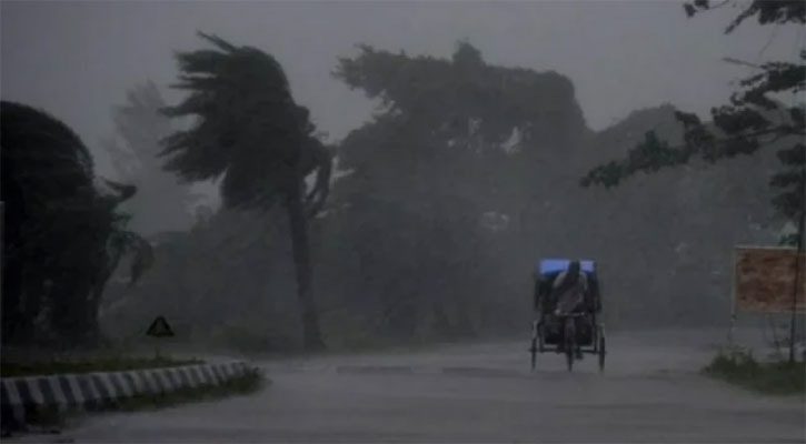 ৮০ কিমি বেগে ঝড়সহ বজ্রবৃষ্টির আভাস