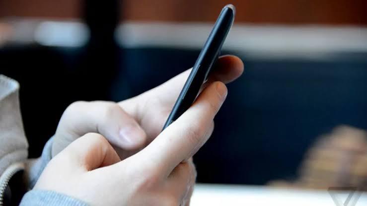 মোবাইলে কথা বলার খরচ বাড়লো, কার্যকর আজই