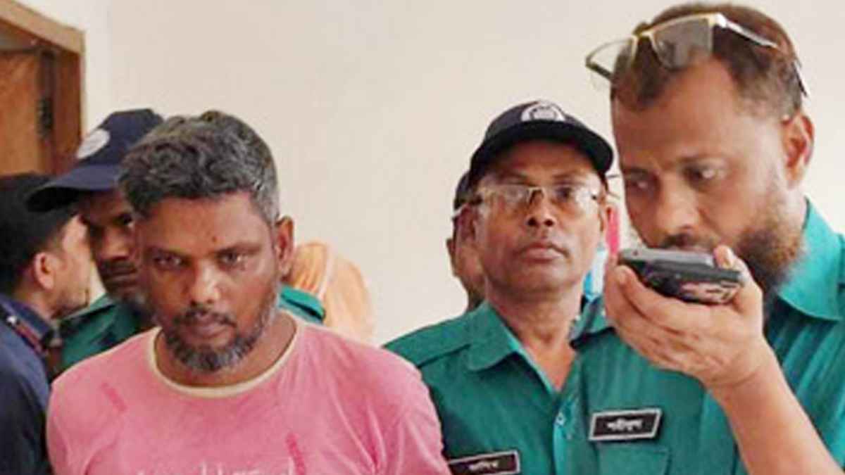 পুলিশ সদস্য মনিরুল হত্যায় ৭ দিনের রিমান্ডে কনস্টেবল কাউসার