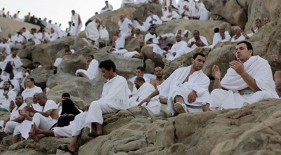 পূর্বের ও পরের এক বছরের গোনাহ মাফ, আরাফারের রোজার ফজিলত