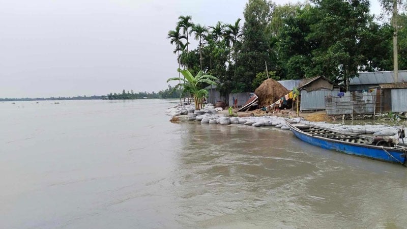 বিপৎসীমার ওপরে তিস্তা-দুধকুমারের পানি, কুড়িগ্রামে বন্যার আশঙ্কা