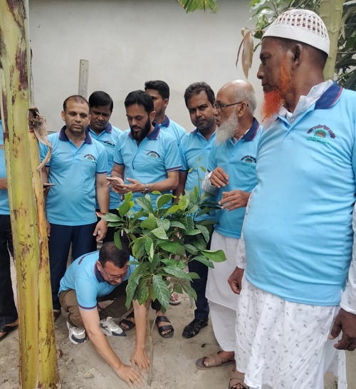 ফরিদপুরে '' সৎসঙ্গ সামাজিক উন্নয়ন সোসাইটি''র বৃক্ষরোপন কর্মসূচি পালন