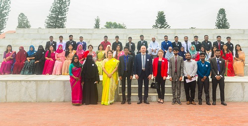 ইয়ুথ পার্লামেন্ট ও রাশিয়ান হাউজের জাতীয় সংসদ পরিদর্শন