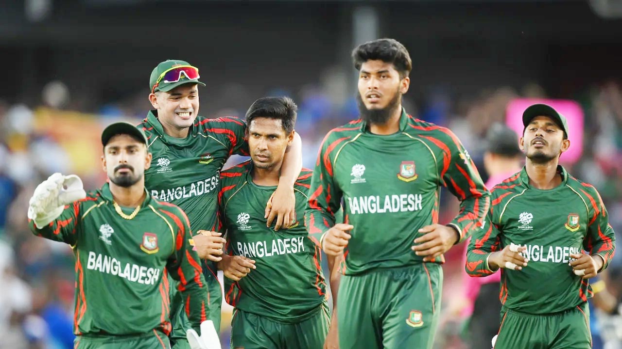 বাংলাদেশ-ভারত ম্যাচে বজ্রঝড়ের শঙ্কা, খেলা না হলে সেমির সমীকরণ কী?