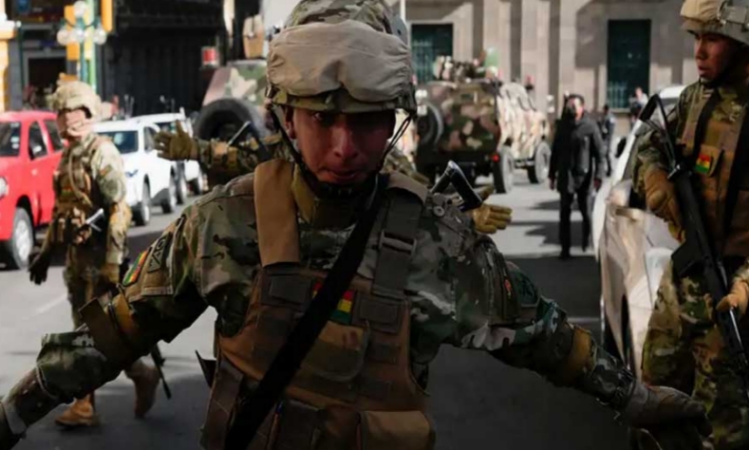 বলিভিয়ায় সেনা অভ্যুত্থান ব্যর্থ