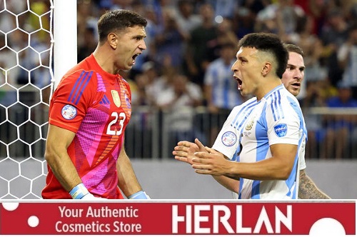 টাইব্রেকারের নায়ক এমিলিয়ানোর নৈপুণ্যে সেমিতে আর্জেন্টিনা