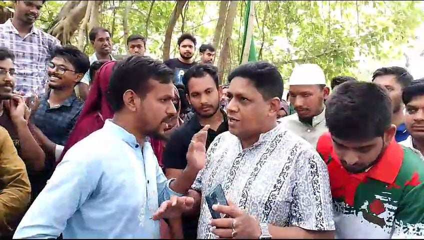 কোটা সংস্কার আন্দোলনে ইসলামী বিশ্ববিদ্যালয়ের প্রক্টরের একাত্মতা