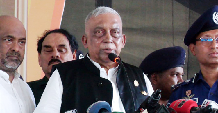 রাস্তা বন্ধ না করে আদালতে আসুন, শিক্ষার্থীদের স্বরাষ্ট্রমন্ত্রী