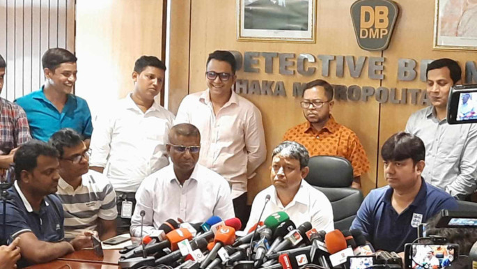 হেফাজতে থাকা সমন্বয়কদের নিয়ে পরিবারকে দুশ্চিন্তা না করার অনুরোধ ডিবির