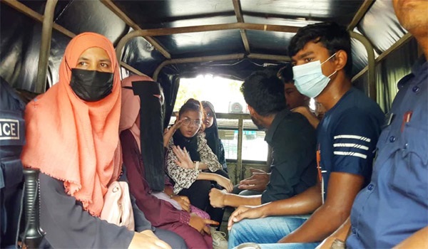 ঢাকায় ৪২ এইচএসসি পরীক্ষার্থীর জামিন