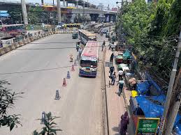 ট্রাফিক পুলিশ বিহীন ঢাকার সড়ক