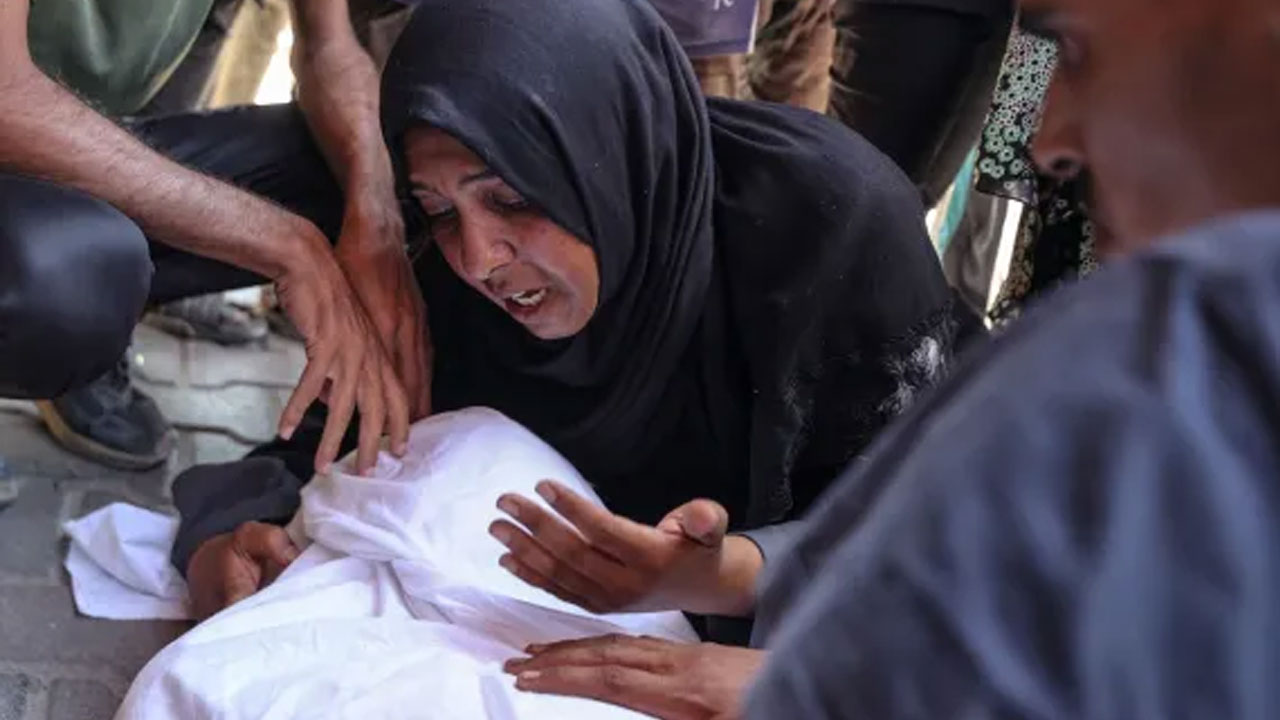 গাজায় ইসরায়েলি বর্বরতা চলছেই, নিহত আরও অর্ধশতাধিক