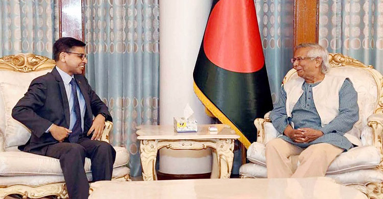 বন্যা পরিস্থিতি নিয়ে প্রধান উপদেষ্টার সঙ্গে ভারতের হাইকমিশনারের বৈঠক