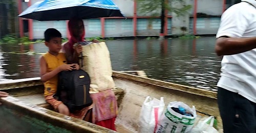 বিপৎসীমার ওপরে ৯ নদী, মানুষের মানবেতর জীবন