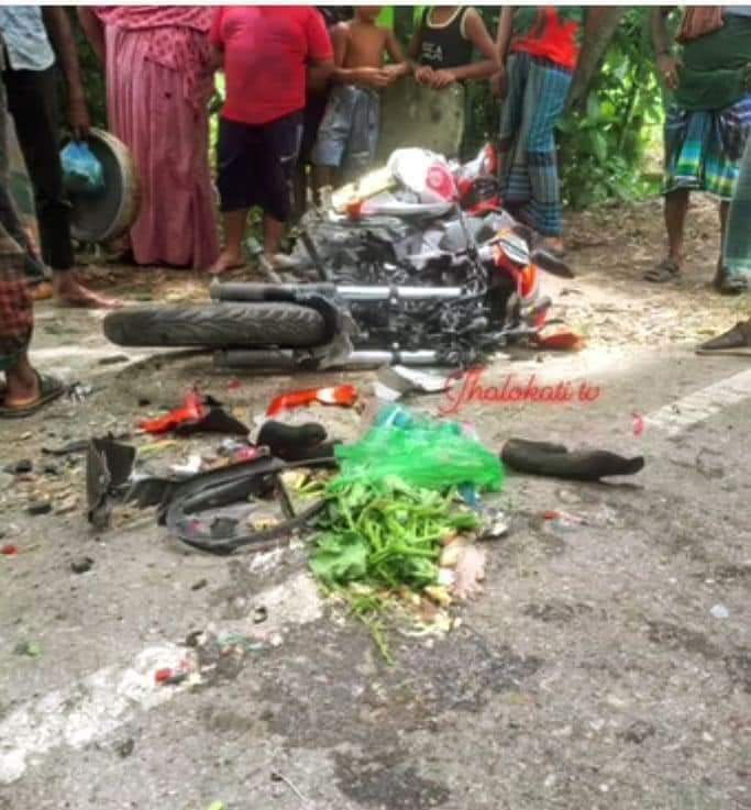 ঝালকা‌ঠি‌তে ট্রাক-মোটরসাইকেল মু‌খোমু‌খি সংঘর্ষ, নিহত ১