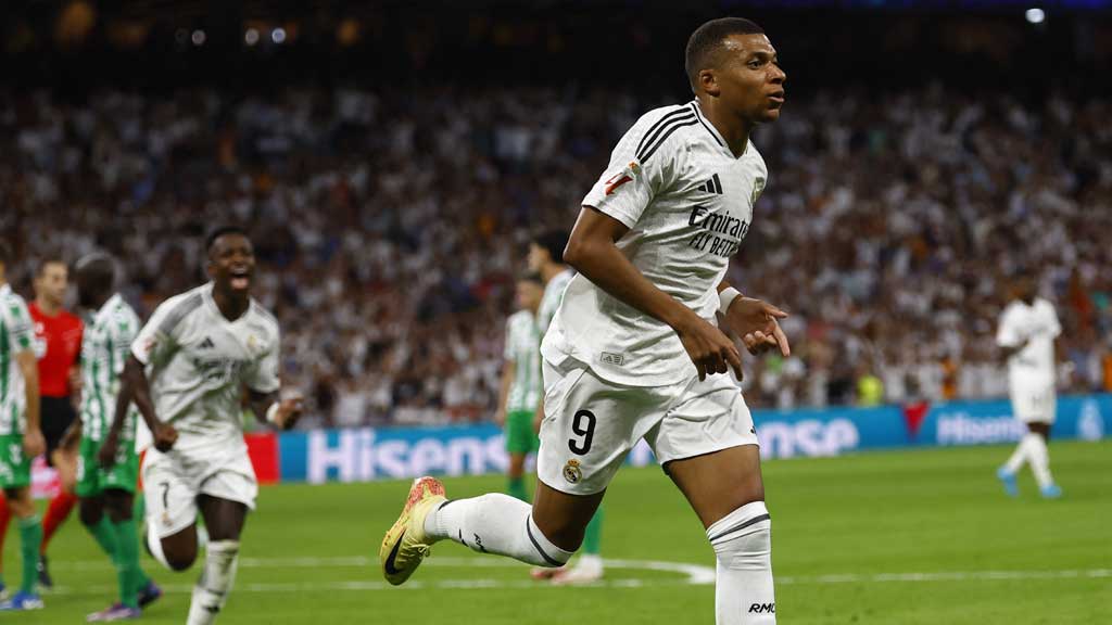 এমবাপের জোড়া গোলে জয়ে ফিরল রেয়াল