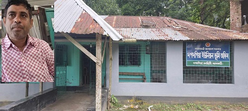 নলছিটি দপদপিয়া ইউনিয়ন ভূমি অফিসে যেন ঘুষ ও দূর্নীতির ম‌হোৎসব চল‌ছে