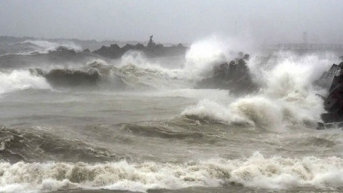 সাগরে গভীর নিম্নচাপ, গতি ৬০ কিমি