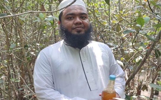 মধু ব্যবসায় জোয়ারদার, বিনিয়োগ ২০ লাখ টাকা