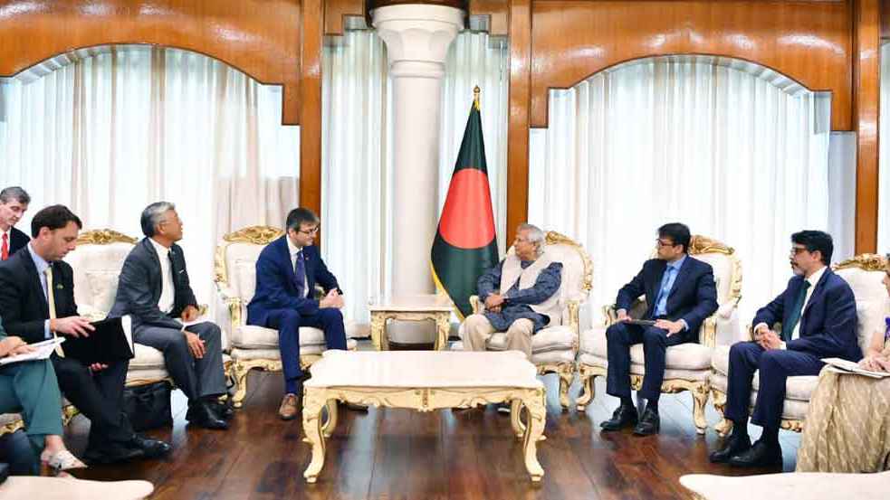 দেশ পুনর্গঠনে যুক্তরাষ্ট্রের সহায়তা চান ড. মুহাম্মদ ইউনূস