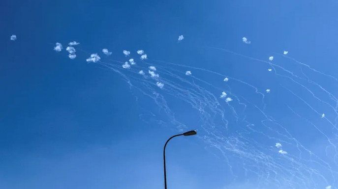 মোসাদ সদর দপ্তর লক্ষ্য করে ক্ষেপণাস্ত্র হামলার দাবি হিজবুল্লাহর