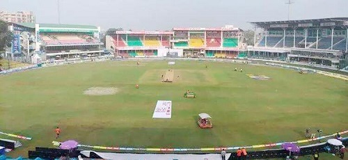 রৌদ্রোজ্জ্বল কানপুর, সময়েই খেলা শুরু হচ্ছে