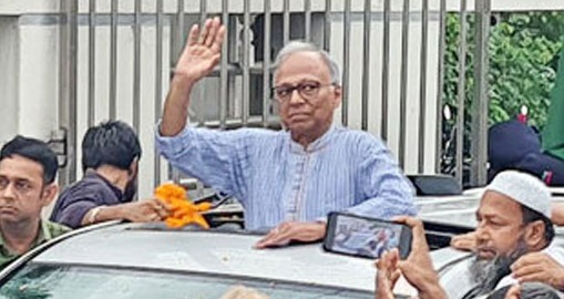 কারামুক্ত হলেন মাহমুদুর রহমান