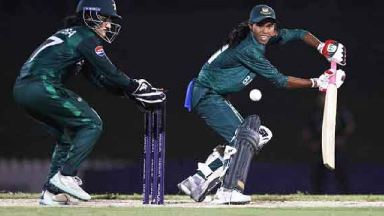 টানা ১৬ ম্যাচ হারার স্বাদ পেরিয়ে জয়ের আনন্দ