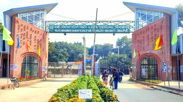 দশমাইল-কলেজ মোর রুটে গাড়ির সর্বনিম্ন গতি চায় হাবিপ্রবির শিক্ষার্থীরা