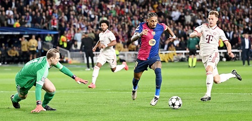 নিজেদের মাঠে বায়ার্নের কাছ থেকে প্রতিশোধ নিলো বার্সা