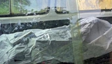 ফরিদপুরে  অটোরিকশা চালকের মরদেহ উদ্ধার আখখেত থেকে