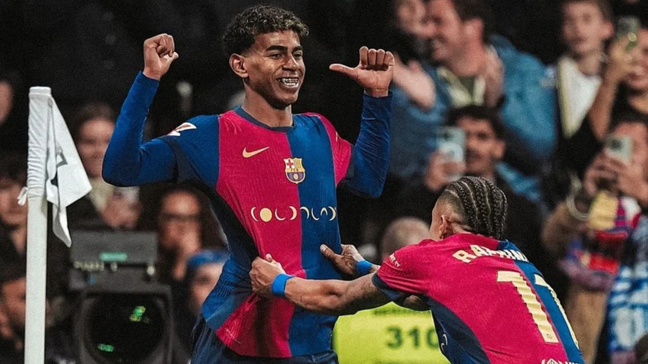 রেকর্ড গড়ে রোনালদোকে ট্রল করলেন ইয়ামাল