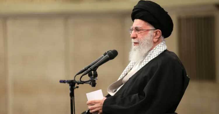 ইসরায়েলকে কীভাবে জবাব দেওয়া হবে তা কর্মকর্তারা ঠিক করবে