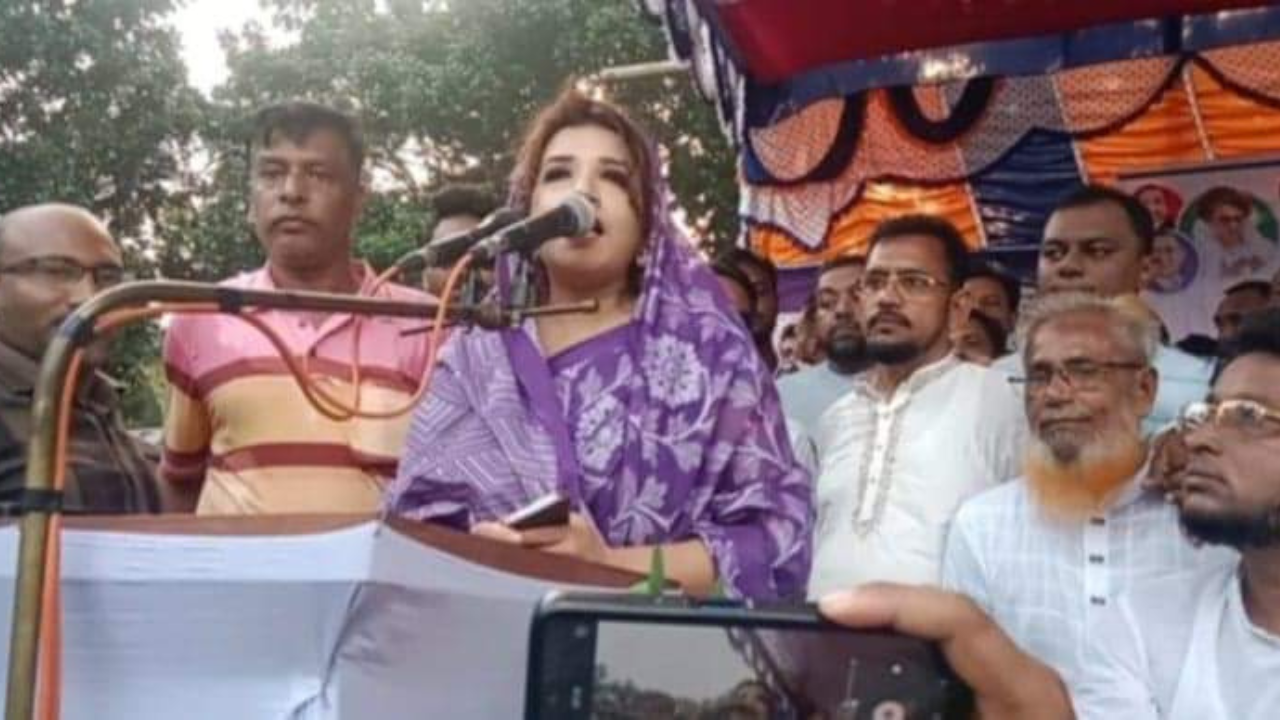 হাসিনার চুরি করা টাকা গুনতে গেলে আয়ু শেষ হয়ে যাবে