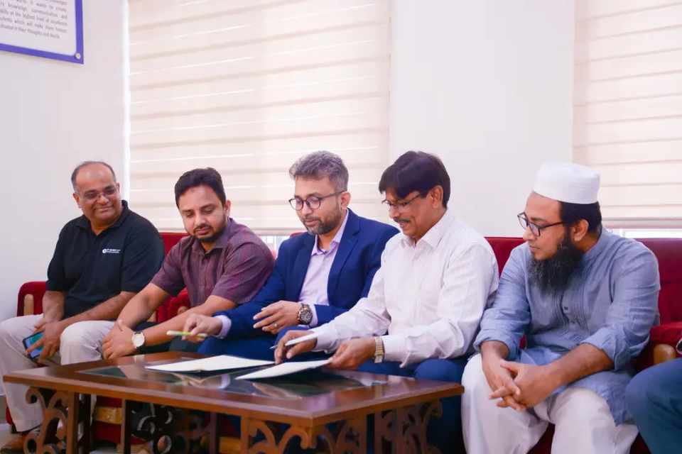 ডিআইইউ ও আইসিটি অলিম্পিয়াডের মধ্যে চুক্তি