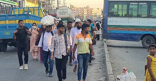 ঢাকা-ময়মনসিংহ মহাসড়ক অবরোধ, যানজটে নাকাল জীবন