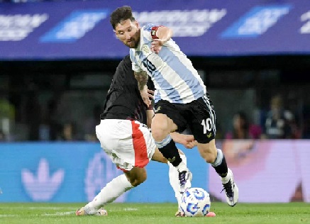 বছরের শেষটা জয়ে রঙিন করলো মেসির আর্জেন্টিনা