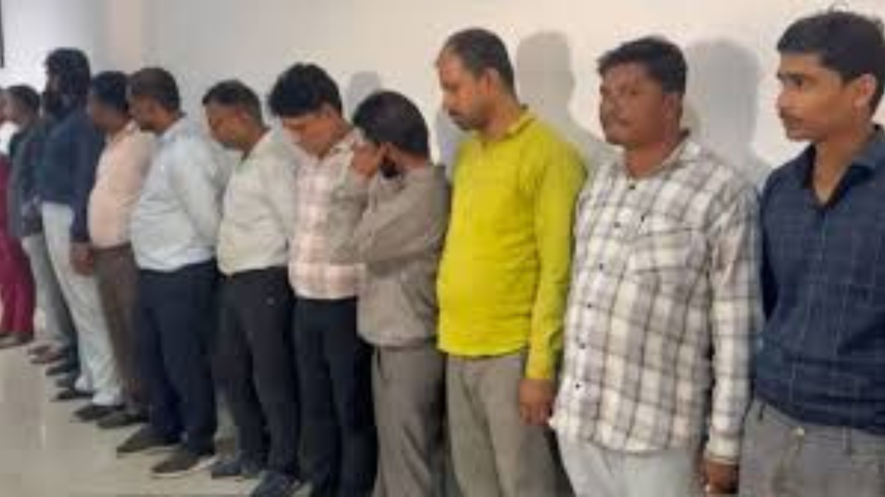 ৭০ হাজার রুপিতে মেডিকেল ডিগ্রি, ভারতে ১৪ ভুয়া ডাক্তার গ্রেপ্তার