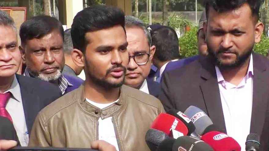 ভারতের সঙ্গে নতজানু পররাষ্ট্রনীতি থেকে সরে এসেছে সরকার: আসিফ মাহমুদ