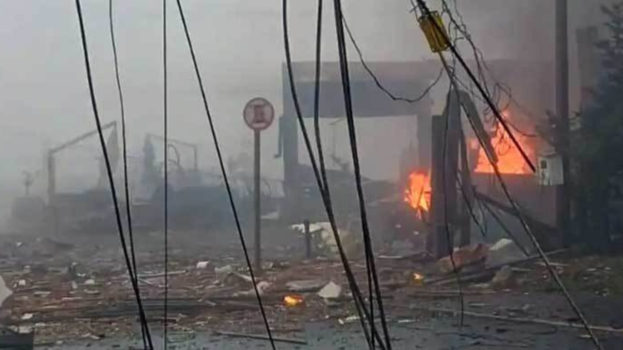 ব্রাজিলের পর্যটন শহরে প্লেন বিধ্বস্ত, নিহত ১০