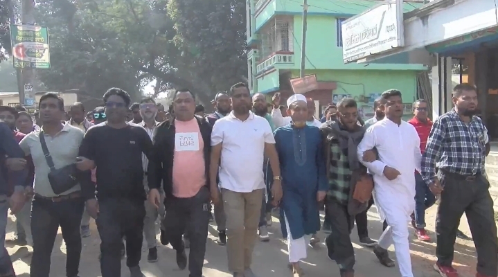 কুড়িগ্রাম জেলা বিএনপির আহবায়ক কমিটি অনুমোদন দেয়ায় আনন্দ মিছিল