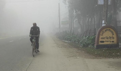শৈত্যপ্রবাহে কাঁপছে পঞ্চগড়