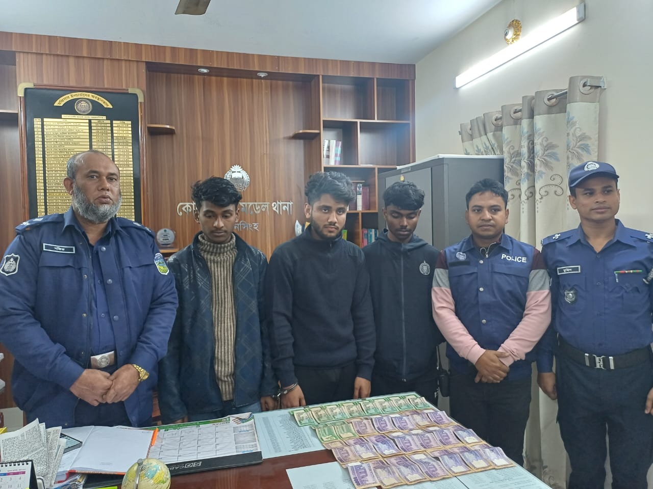 টিউশনিতে যেয়ে অপহরণের শিকার বাকৃবি শিক্ষার্থী, প্রক্টরিয়াল বডির সহায়তায় আটক ৩